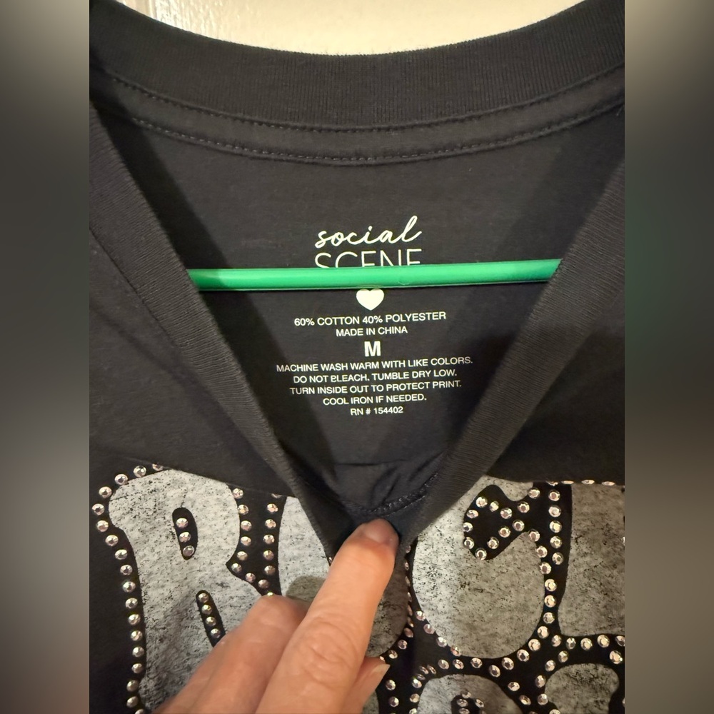Women's Rock 'n' Roll Graphic Crop Top - Black - Picture 2 of 6